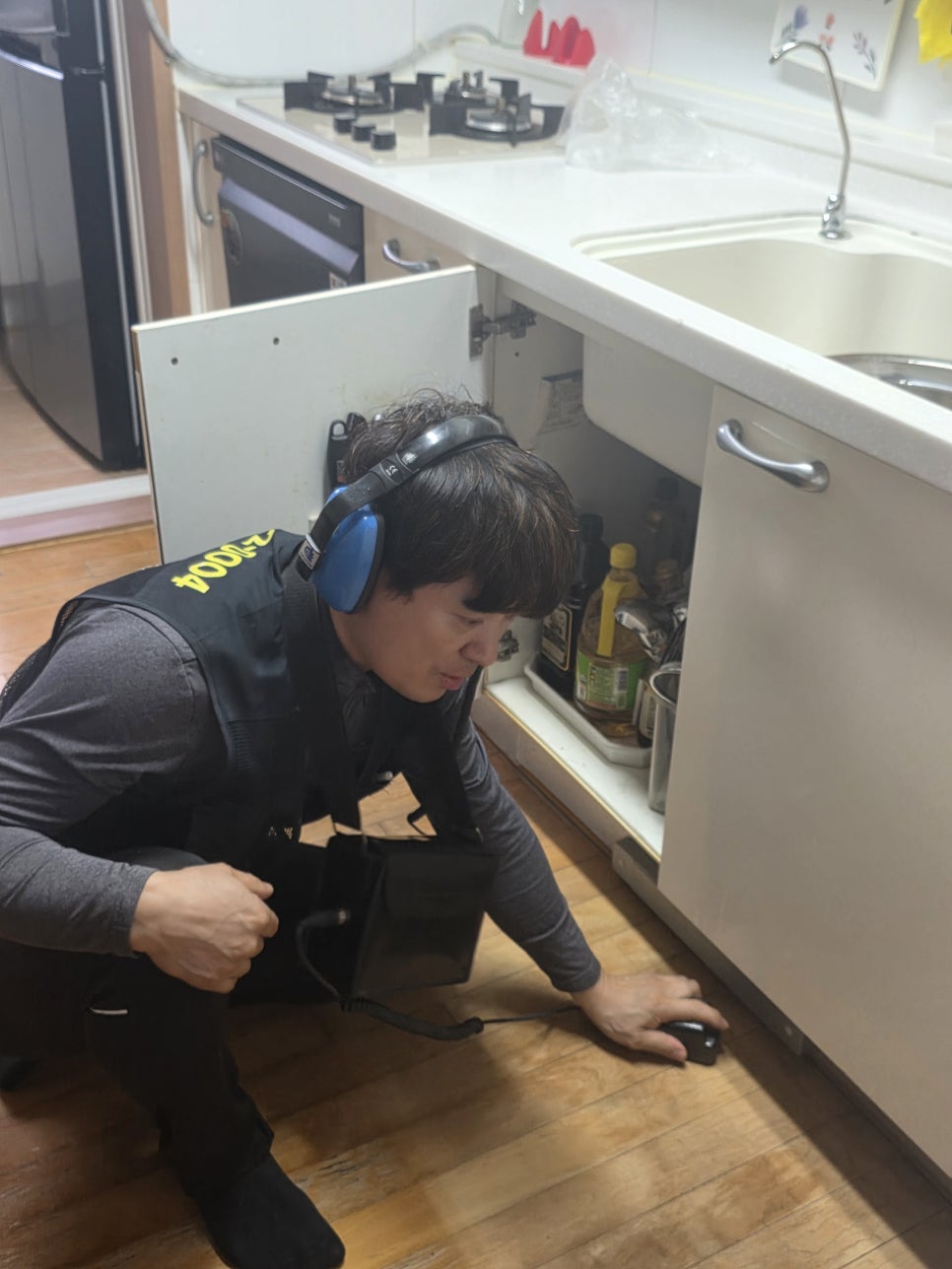 싱크대 주변 배수 상태 점검