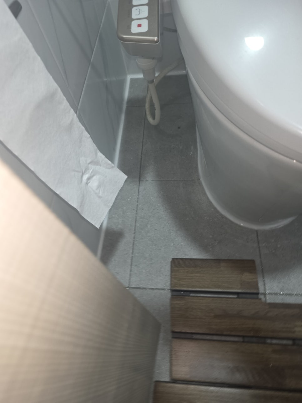 습기에 취약한 화장실 내부