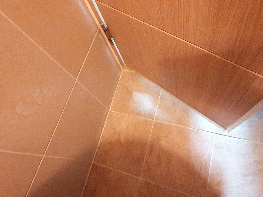 공사 완료 후 정리된 욕실 모습
