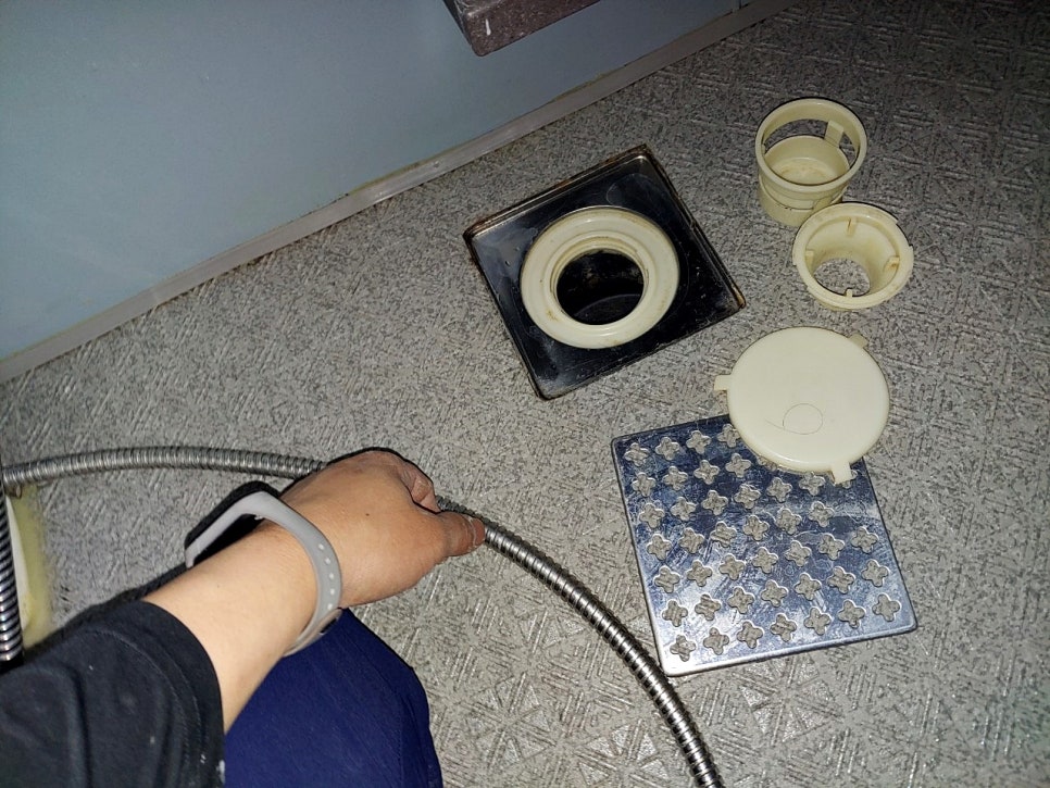 배관 및 수전 교체 작업