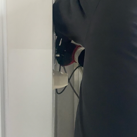 배관 탐지 장비 조작