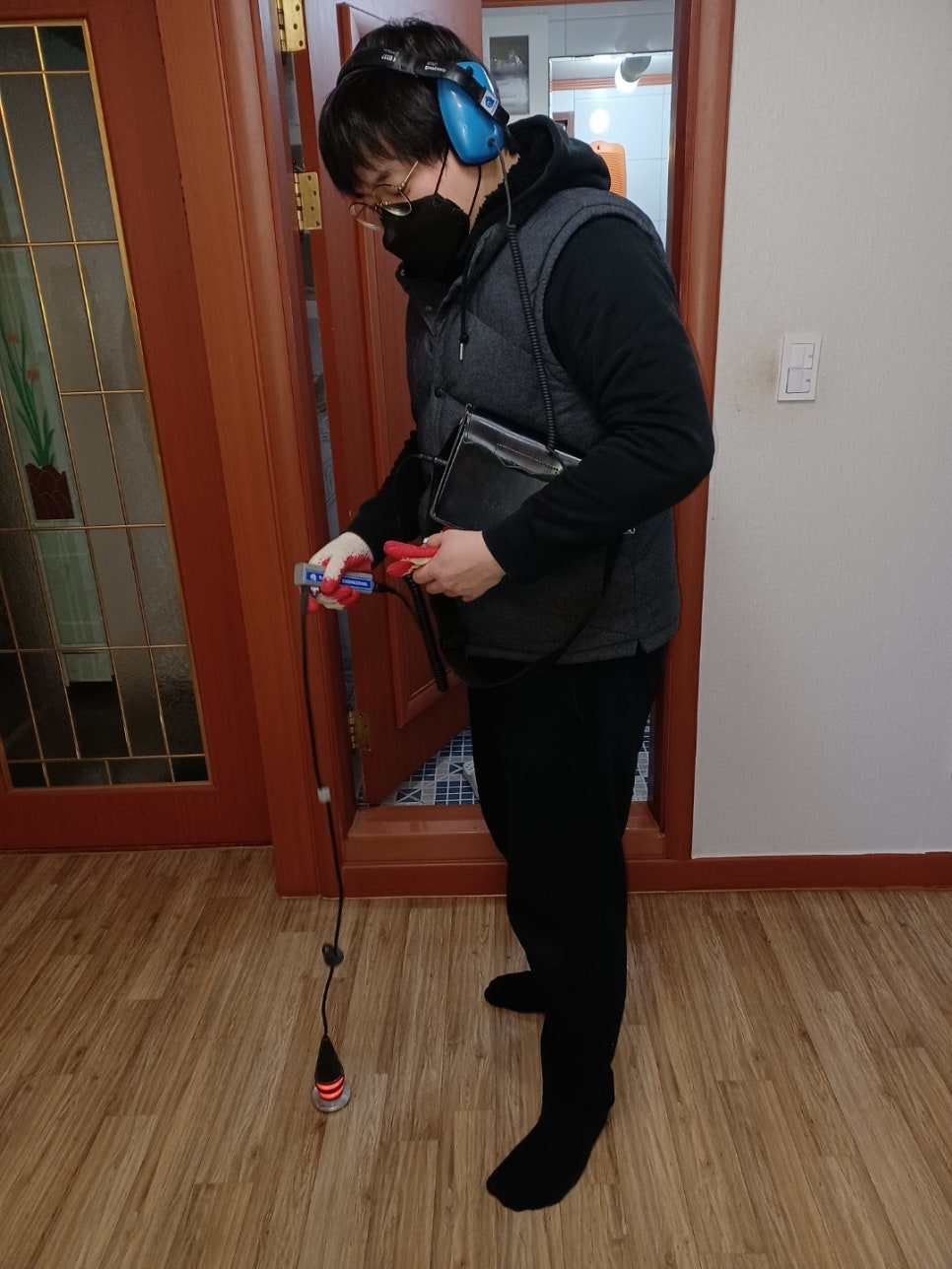 현관 및 내부 바닥 상태