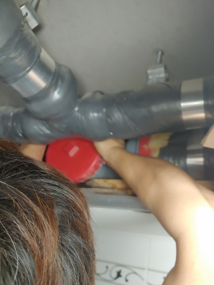 배관 점검 중인 현장
