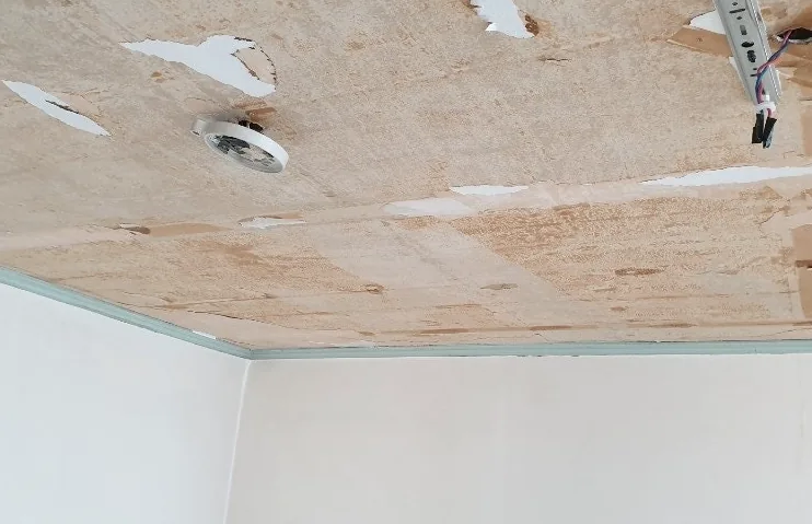 방수성이 높은 외부용 실리콘으로 꼼꼼하게 재시공